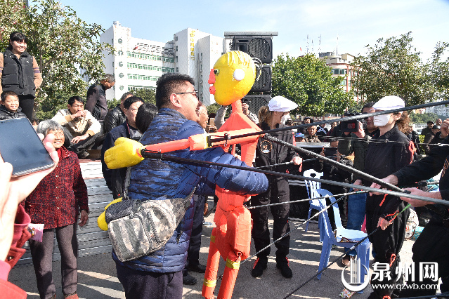 木偶“尤莫”到瓷都德化交流